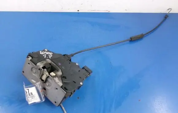 Opel Corsa D Front door lock 13258274EH