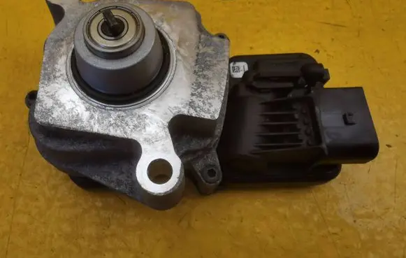 BMW 3 GT F34 Gearbox transfer box case 8643153