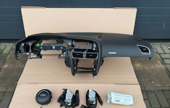 Audi A5 8T 8F Dashboard 8T1857041F