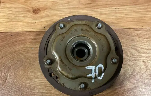 Opel Astra H Camshaft pulley/ VANOS 55567049
