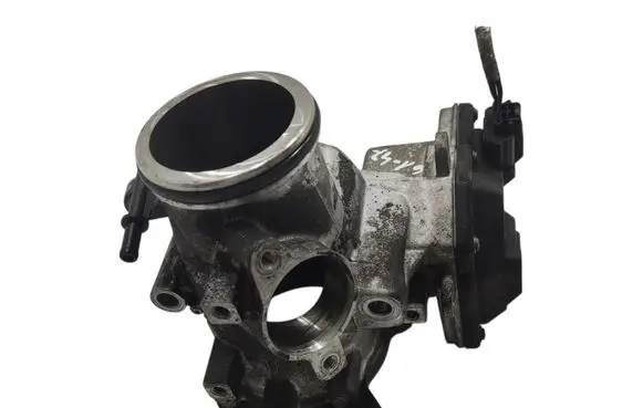 Land Rover Evoque I Throttle body valve G4D35H273CA