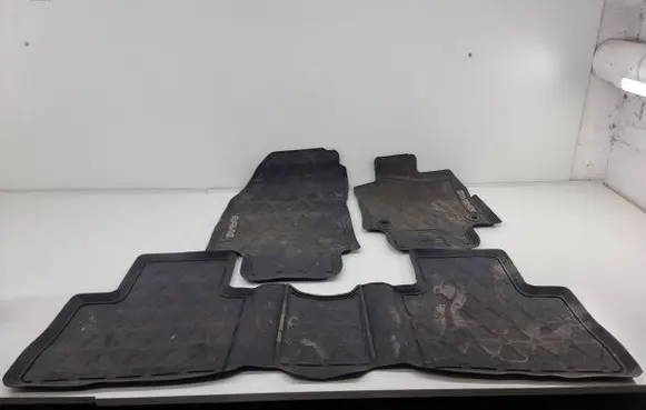 Toyota RAV 4 (XA50) Car floor mat set 