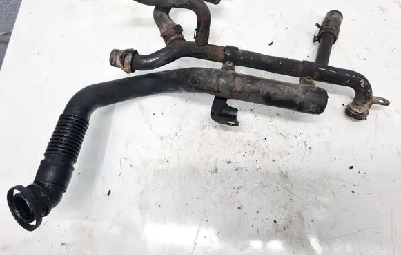 Audi A4 S4 B6 8E 8H Engine coolant pipe/hose 06B129657C