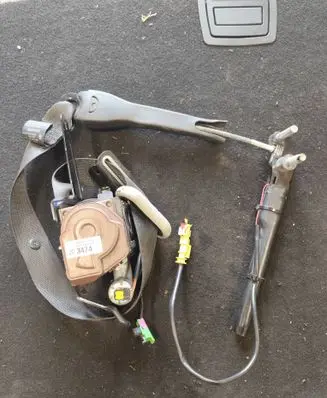 Opel Antara Front seatbelt 95473474 907223887