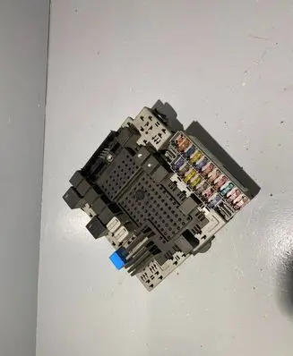 Volvo XC90 Fuse box set 08679899 08696098 000002245939