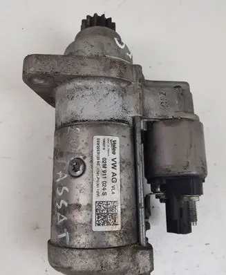 Volkswagen PASSAT B8 Starter motor 02M911024S