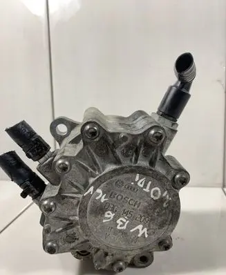 Volkswagen PASSAT B6 Fuel injection high pressure pump 03G145209