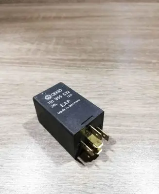 Volkswagen Golf II Other relay 191955532