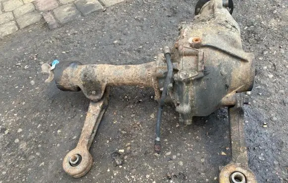 Toyota Land Cruiser (J150) Front differential 