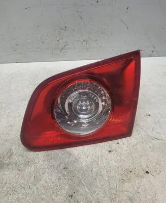 Volkswagen PASSAT B6 Tailgate rear/tail lights