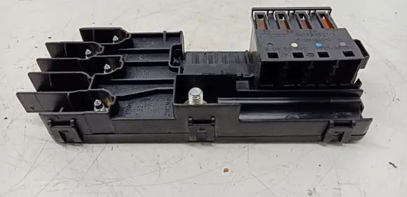 Mercedes-Benz ML W164 Fuse module 2115452601