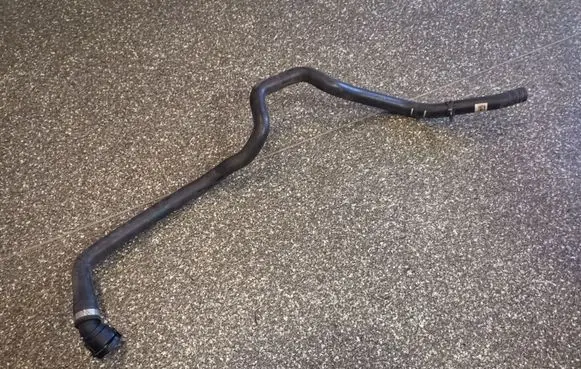 BMW 4 F36 Gran coupe Engine coolant pipe/hose 9329650