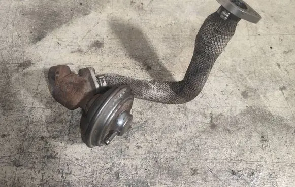 Audi A6 S6 C6 4F EGR valve 70030904