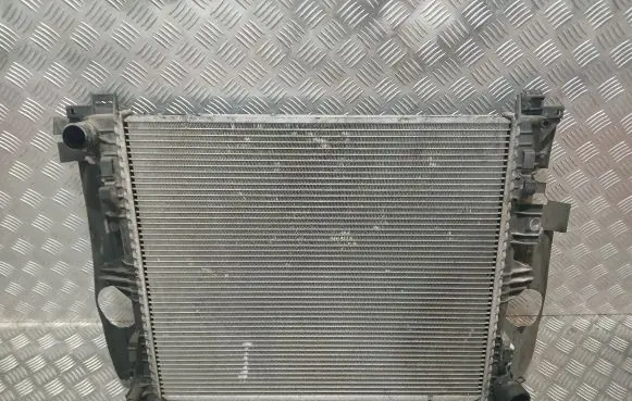 Chrysler Grand Voyager V Coolant radiator