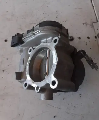Mercedes-Benz C W205 Throttle valve A2701410025 DK0043