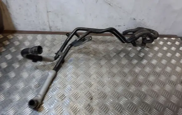 Volkswagen Touareg II Engine coolant pipe/hose 7P6121070AJ 7P6121070