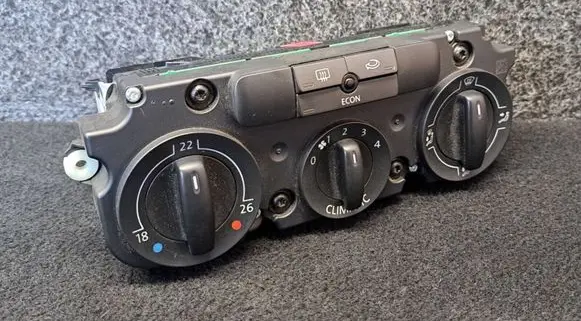 Volkswagen Touran I Climate control unit 1T2820045