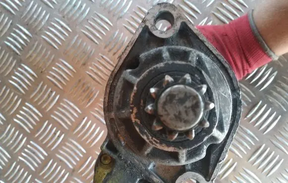 Skoda Octavia Mk2 (1Z) Starter motor