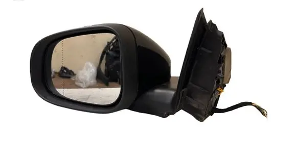 Volvo V70 Front door electric wing mirror 