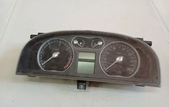 Renault Laguna II Speedometer (instrument cluster) 5550009601