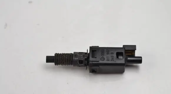 Audi A6 S6 C4 4A Brake pedal sensor switch 811907 343B