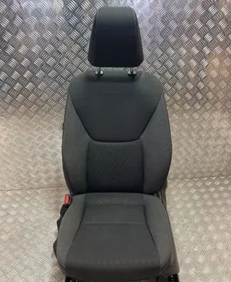 Toyota Yaris XP210 Front driver seat PK16383