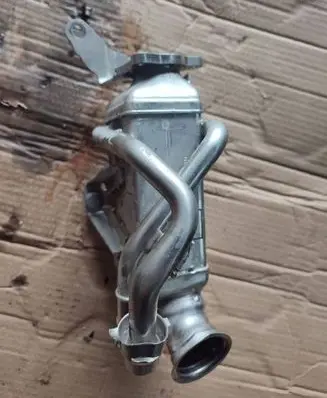 Audi A4 S4 B9 8W EGR valve cooler 05l131512a