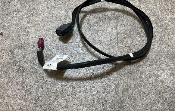 Opel Grandland X USB socket connector 9817956180 A004H001 LD5PC31234D2
