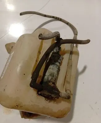 Fiat Doblo Windscreen/windshield washer pump 