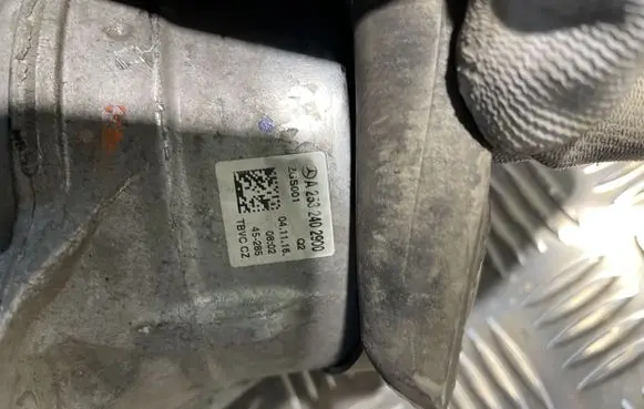 Mercedes-Benz GLC C253 Engine mount bracket A2532402900