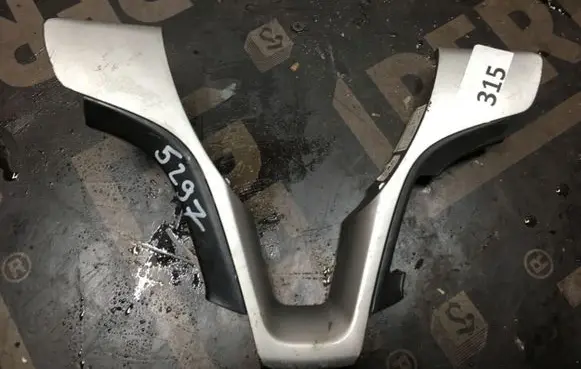 Hyundai i40 Steering wheel trim 