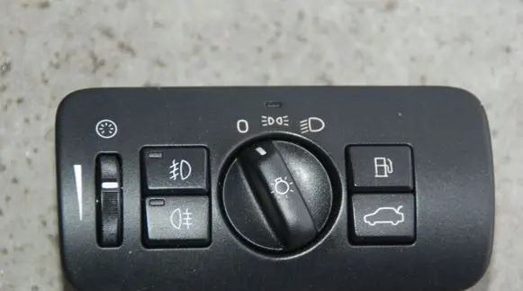 Volvo S80 Light switch 30739414
