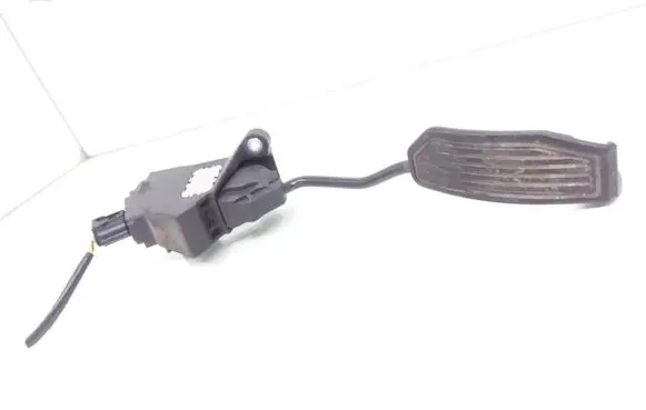 Toyota Avensis T270 Accelerator throttle pedal 7811005021 51265523848 092410