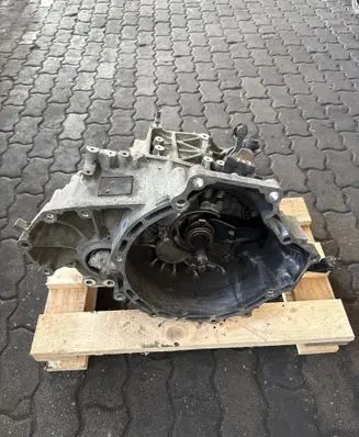 Mazda CX-7 Manual 6 speed gearbox R2AA