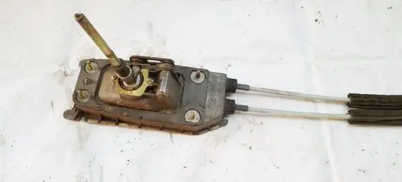 Seat Toledo II (1M) Gear shifter/selector 1J0711565