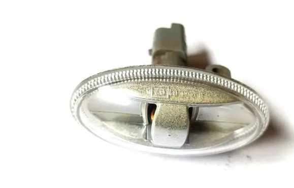 Citroen C3 Front fender indicator light 0104706