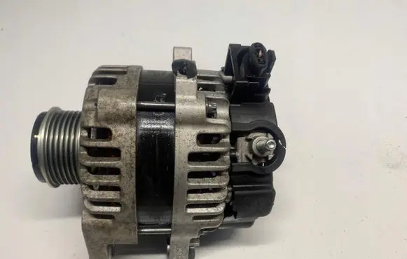 KIA Rio Generator/alternator 37300-07500