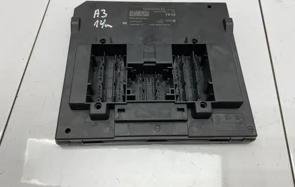 Audi A3 S3 8V Comfort/convenience module 5Q0937084AG