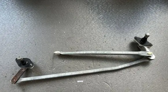 Nissan Patrol 260 Front wiper linkage 28840G9702