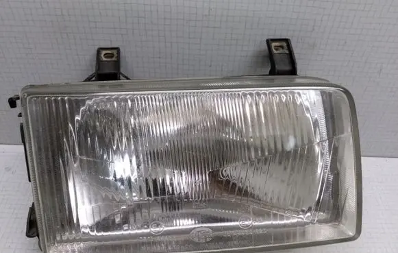 Volkswagen Transporter - Caravelle T4 Headlight/headlamp 9GH117357 7R0144438 30113637000