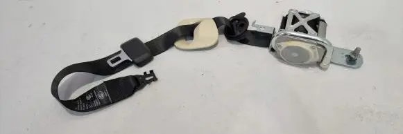 Tesla Model S Front seatbelt 1079282-02-B