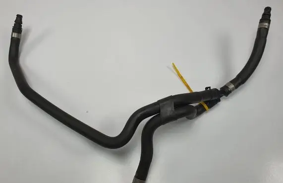 Mercedes-Benz E C207 W207 Engine coolant pipe/hose A2075010325