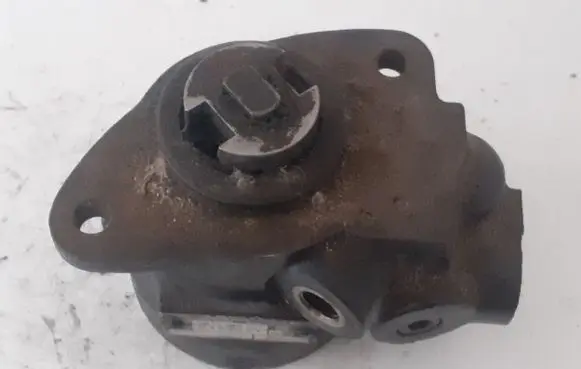 Iveco Daily 1st gen Power steering pump 7673501176 7673955727