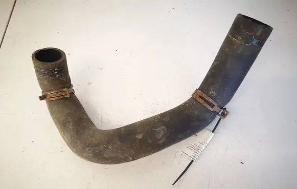 Land Rover Discovery 3 - LR3 Engine coolant pipe/hose 