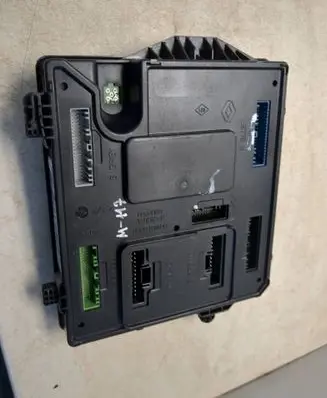Renault Zoe Comfort/convenience module 284B15472R S180180060E