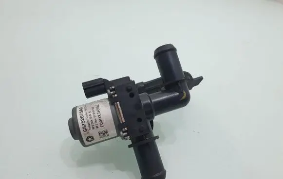 Dodge Durango III Electric auxiliary coolant/water pump 68252075AA