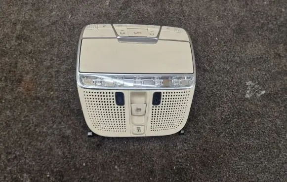 Mercedes-Benz S W222 Front seat light A0009002907 A0009069603 A0008273132