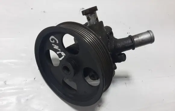 Opel Insignia A Power steering pump