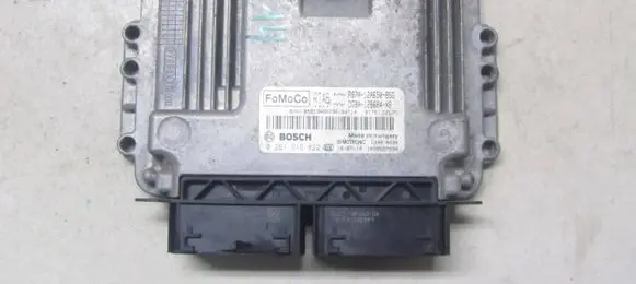 Ford Mondeo MK V Engine control unit/module 0261S16822