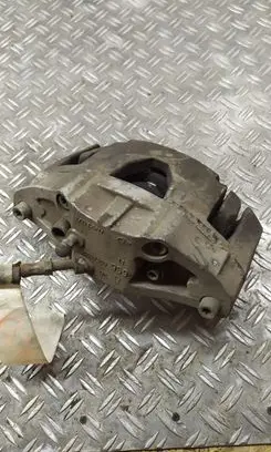 Volvo XC90 Front brake caliper 30657303